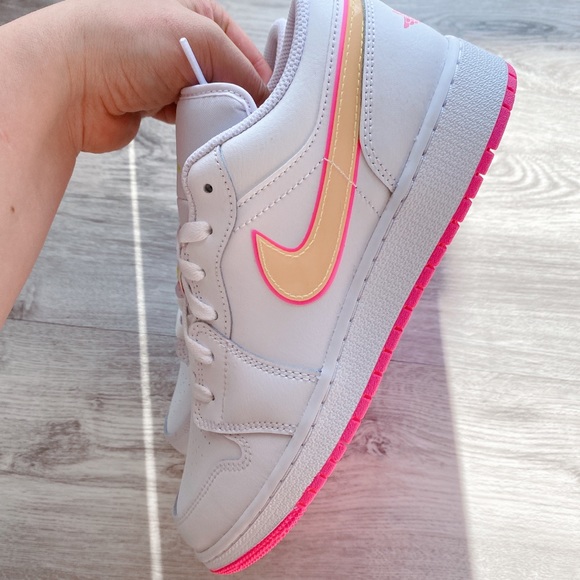 Nike Air air Jordan 1 low glow - Picture 4 of 10